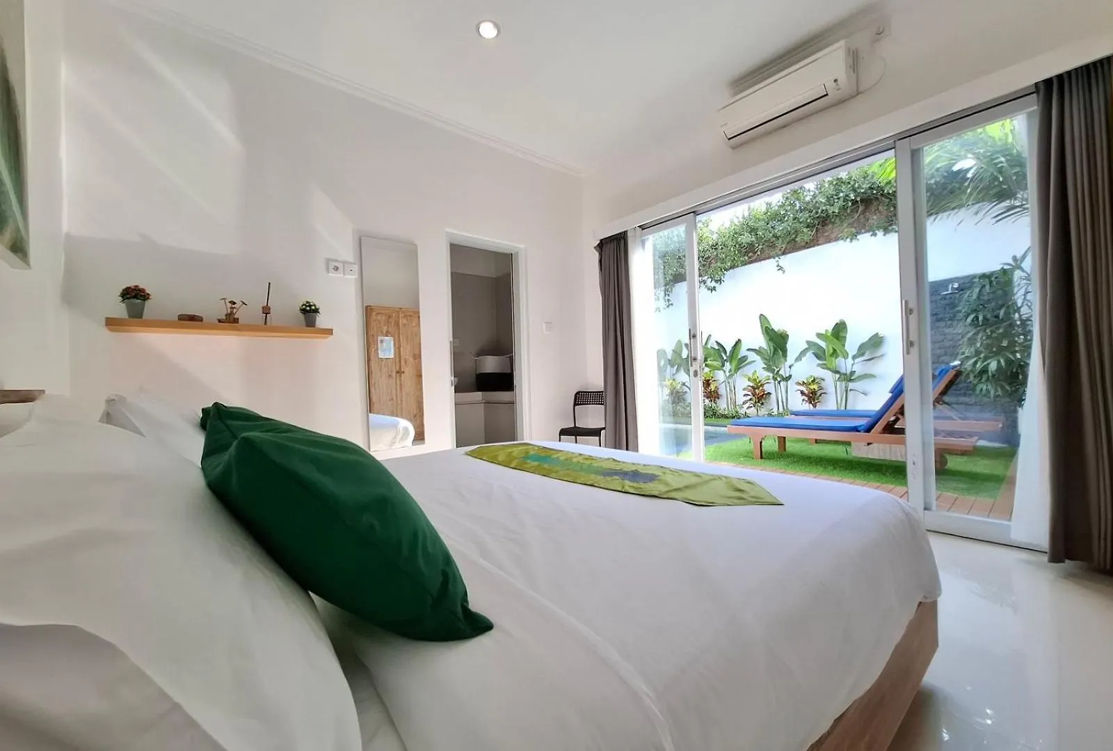 Villa A La Cool Seminyak 0*, Семиньяк